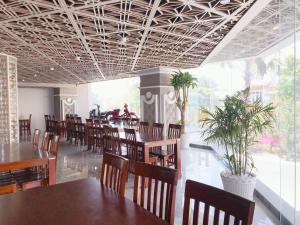 holiday 2 hotel
