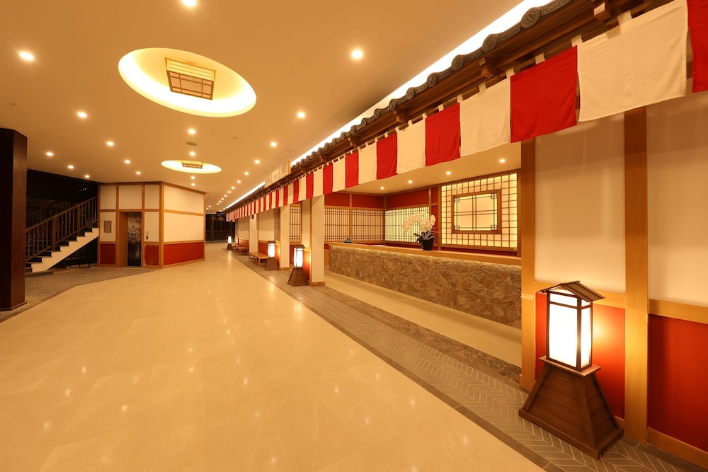 hilton quang hanh onsen resort