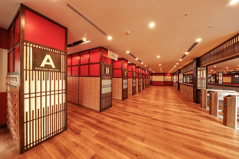 hilton quang hanh onsen resort