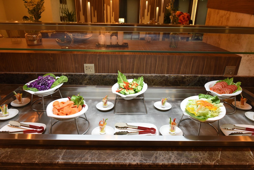 emerald hotel