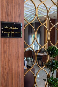emerald hotel