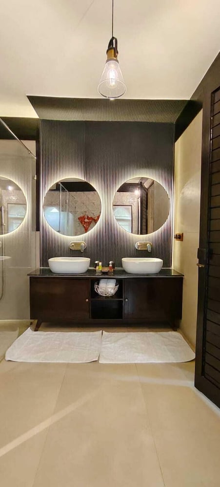 the postcard gir wildlife sanctuary