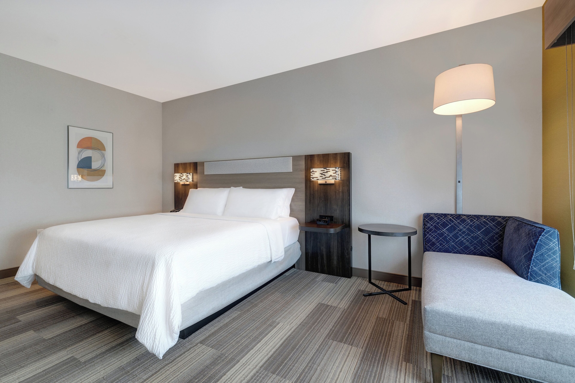 holiday inn express and suites glendale downtown an ihg hotel