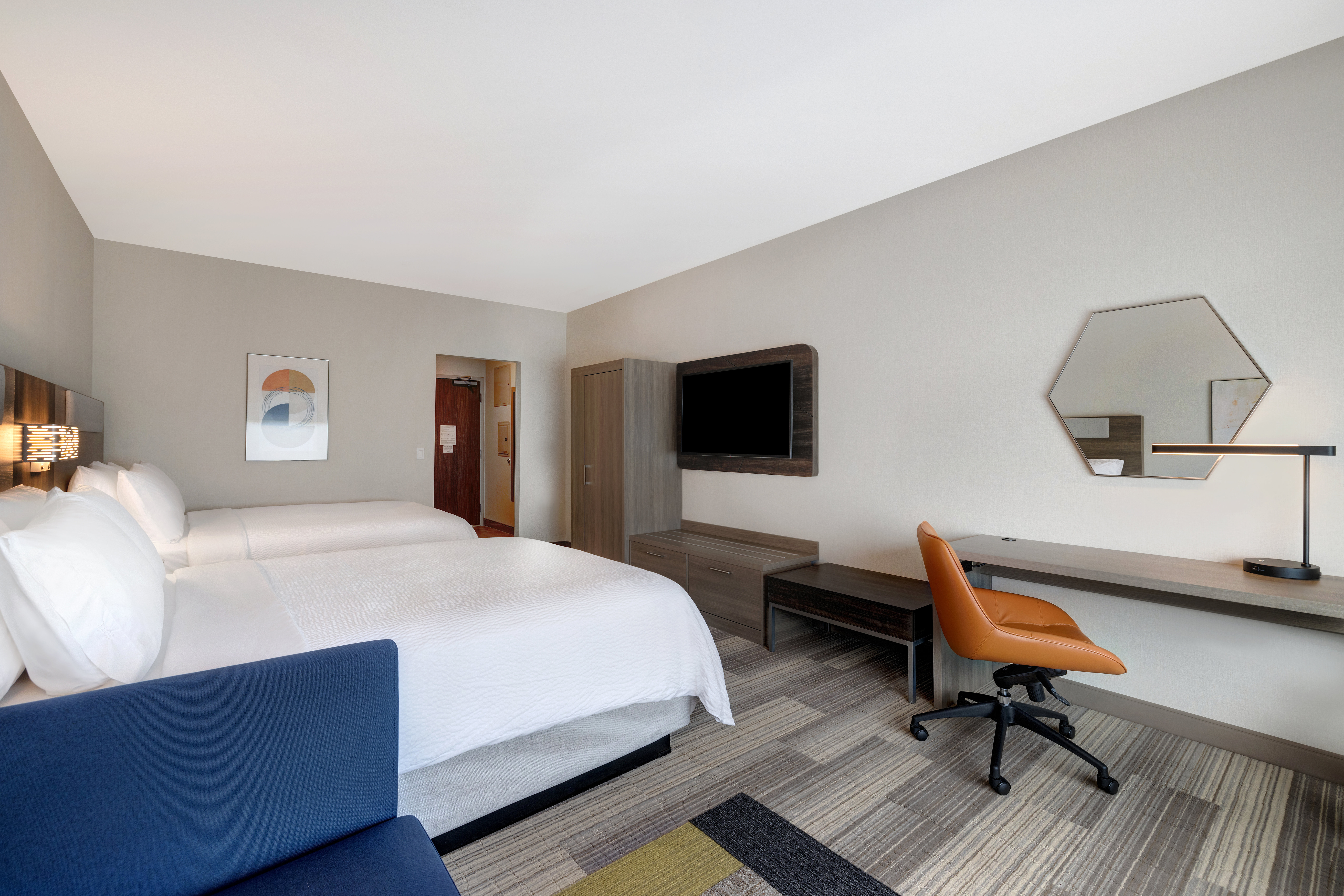 holiday inn express and suites glendale downtown an ihg hotel