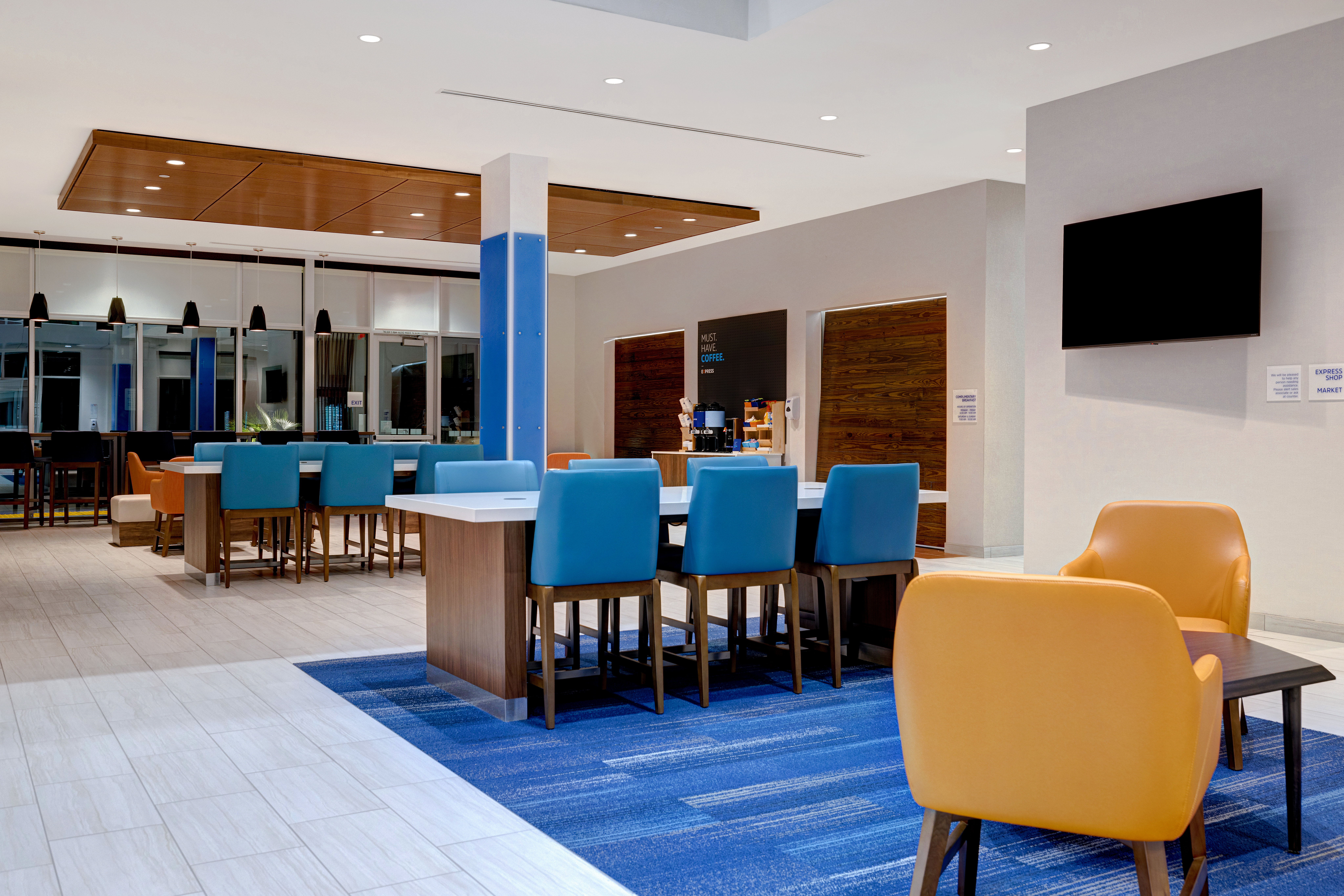 holiday inn express and suites glendale downtown an ihg hotel