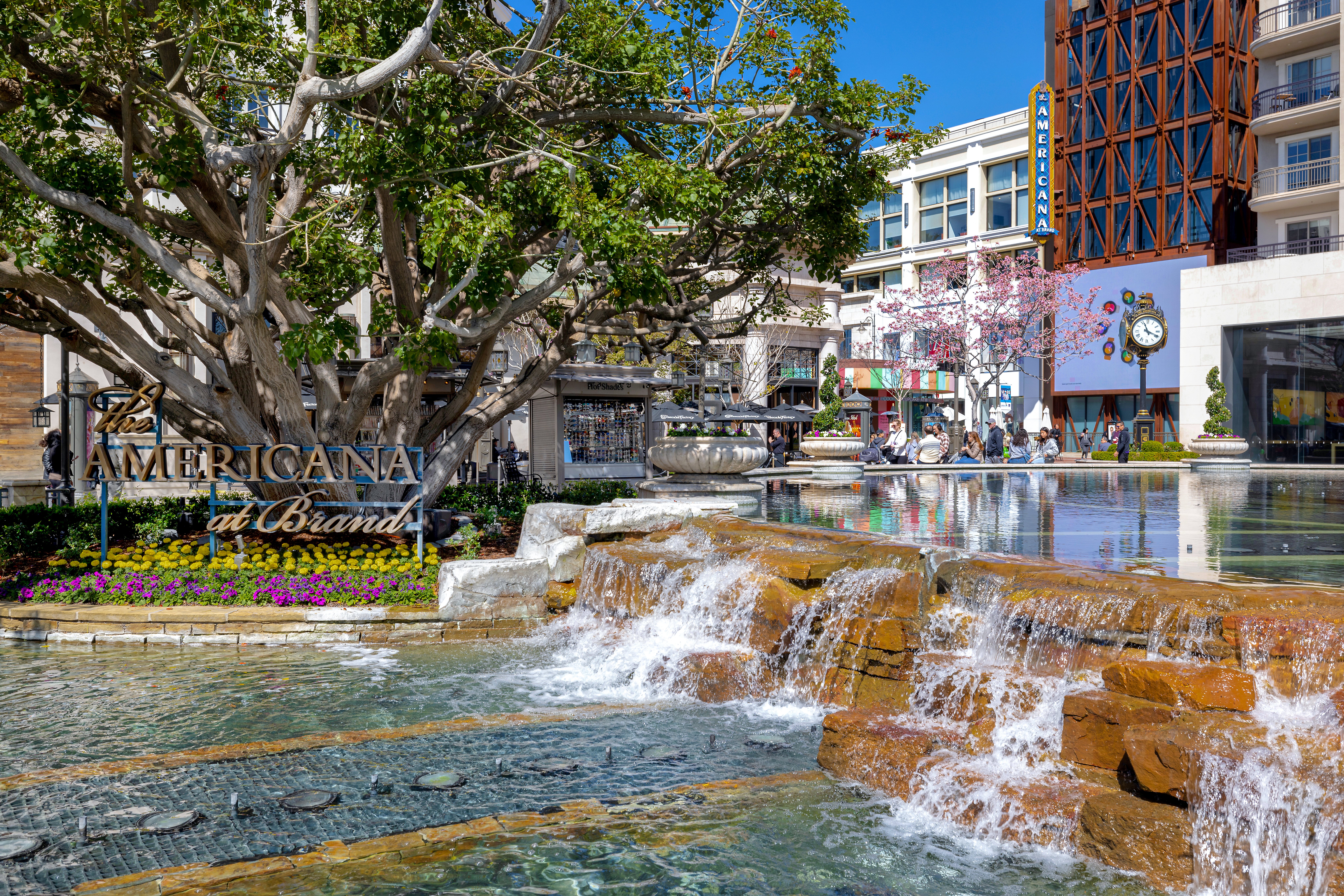 holiday inn express and suites glendale downtown an ihg hotel