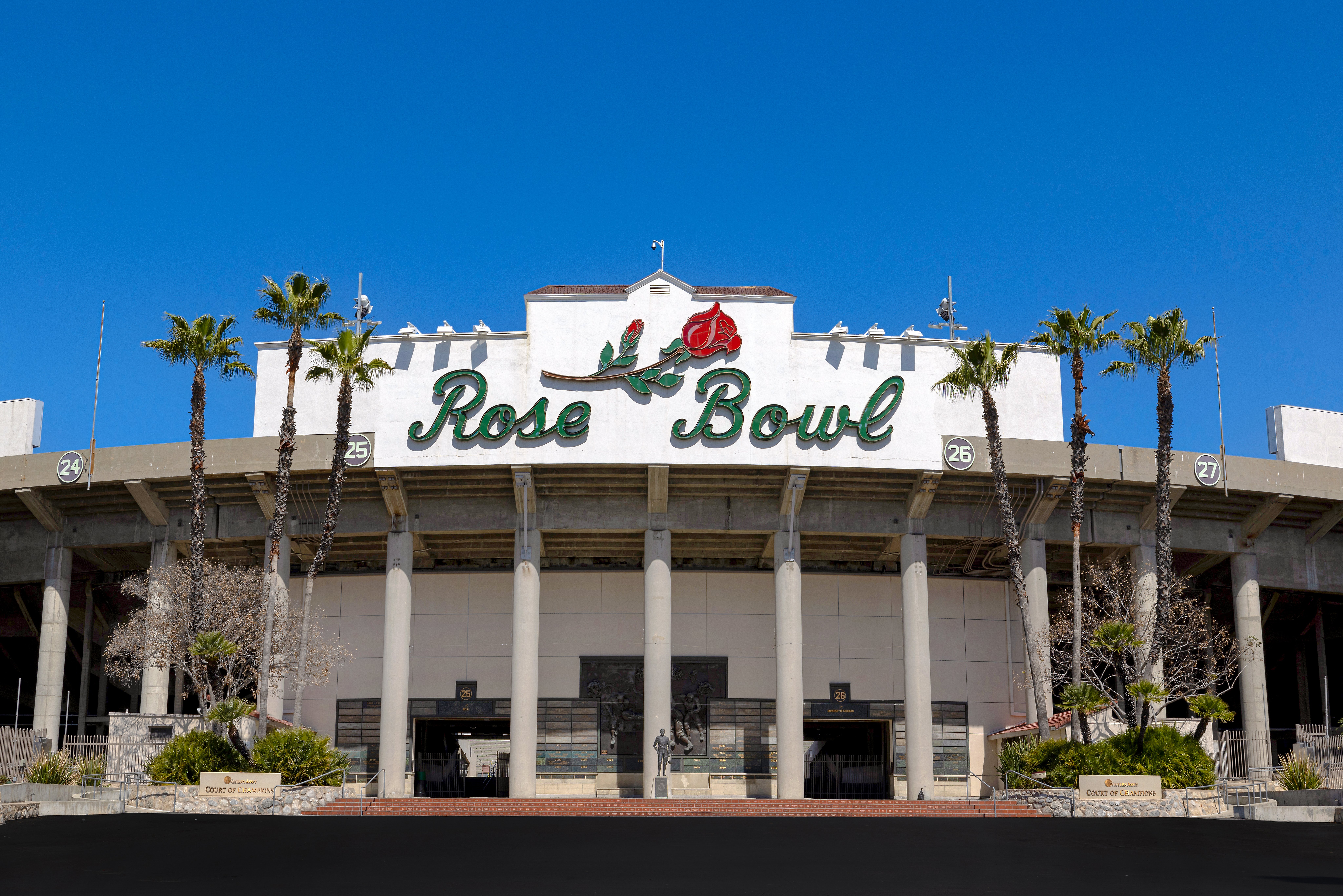 holiday inn express and suites glendale downtown an ihg hotel