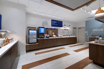 holiday inn express and suites glendale downtown an ihg hotel