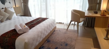 louis kienne chadstone cikarang