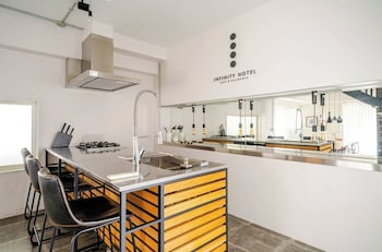 infinity hotel higawa