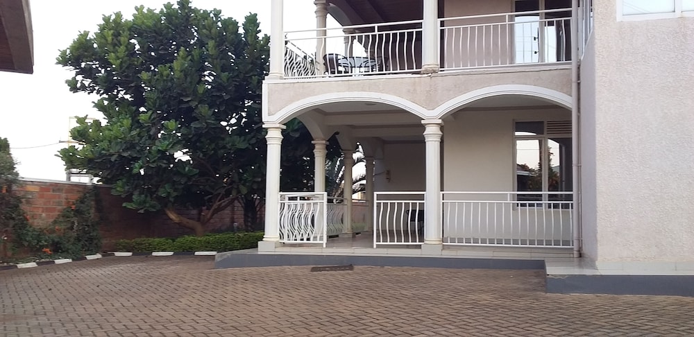 inganzi apartments