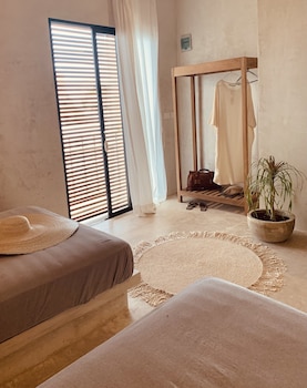 apartments and suites madre holbox self check in