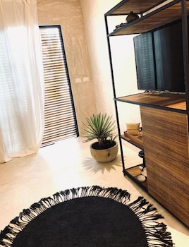 apartments and suites madre holbox self check in