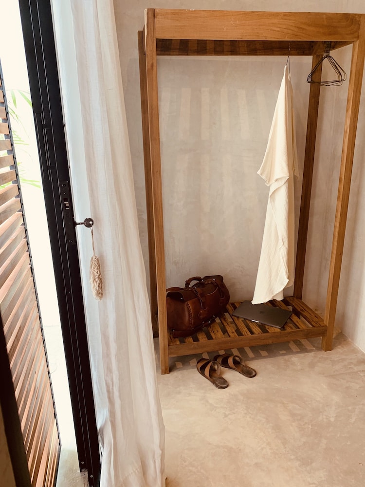 apartments and suites madre holbox self check in