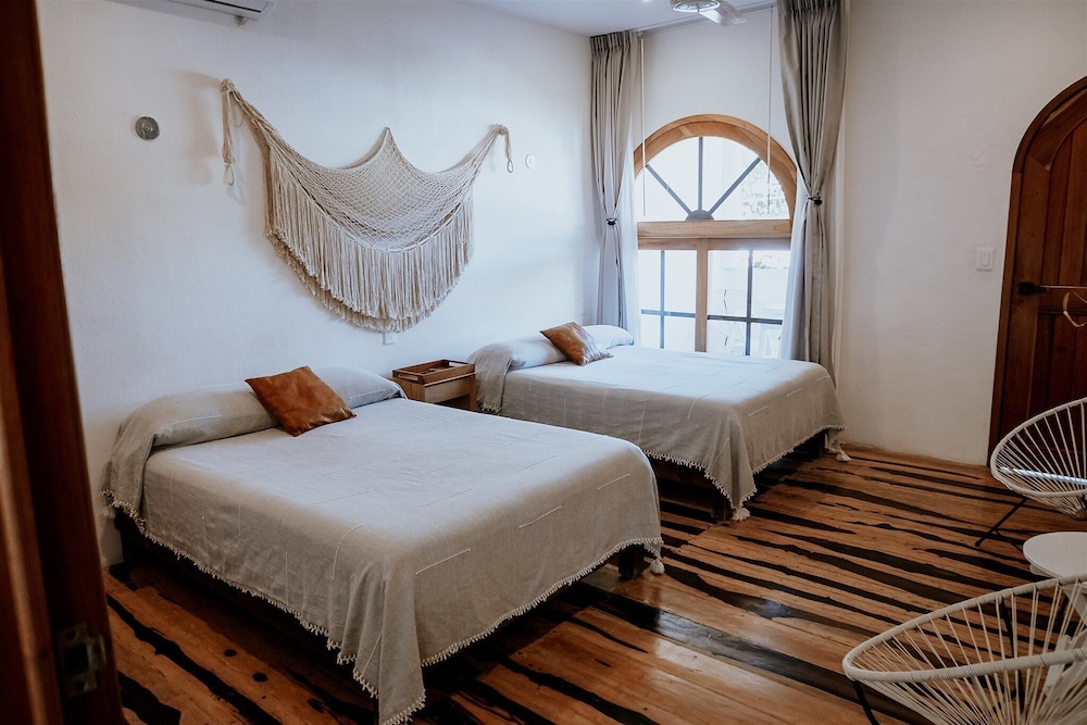 apartments and suites madre holbox self check in