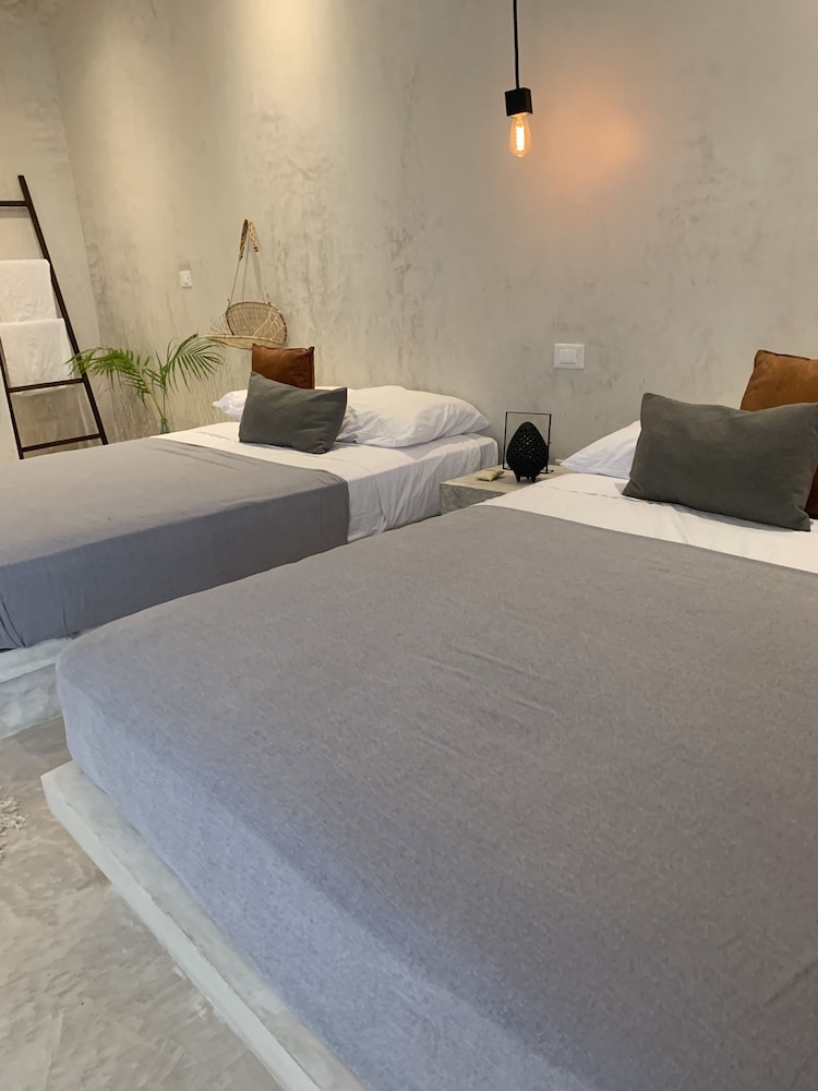 apartments and suites madre holbox self check in