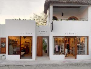 apartments and suites madre holbox self check in