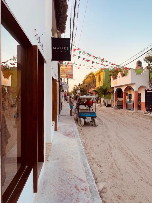 apartments and suites madre holbox self check in