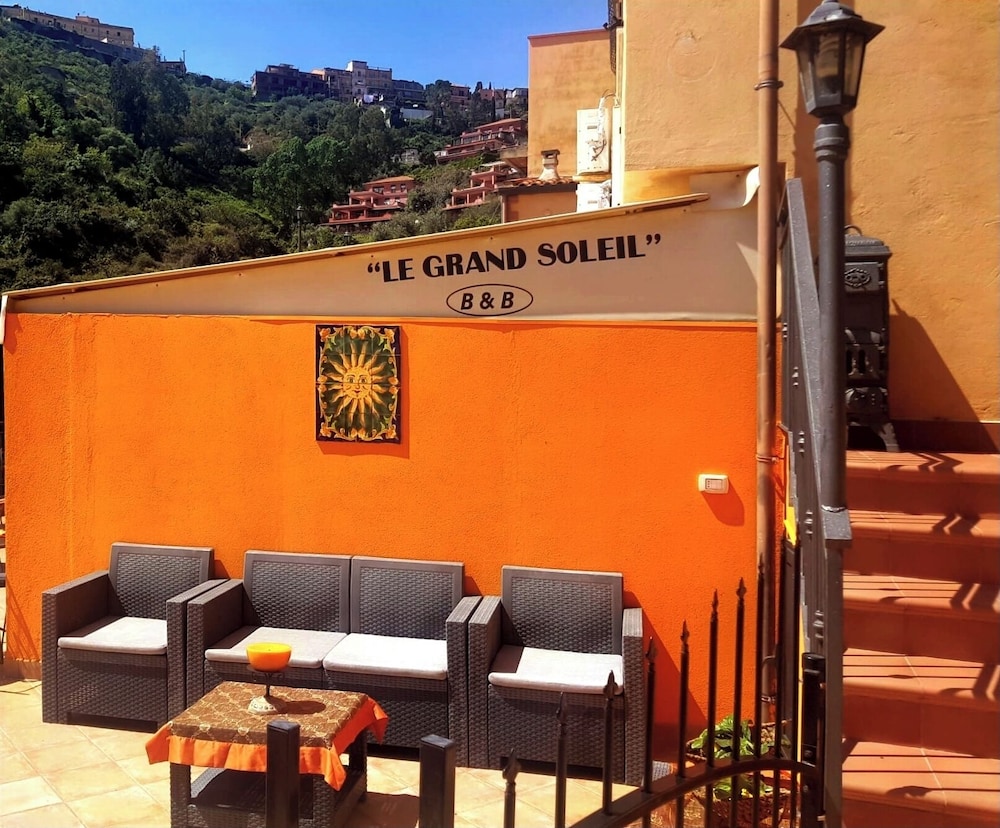 le grand soleil apartments