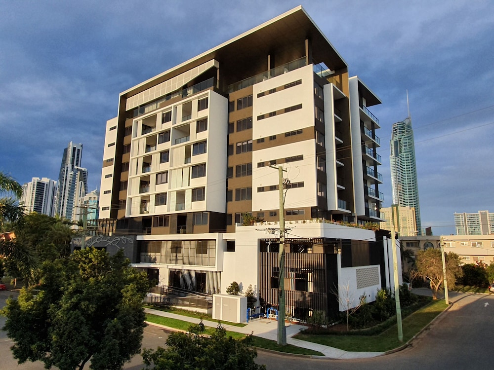 surfers paradise