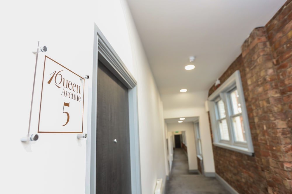 16 queen avenue