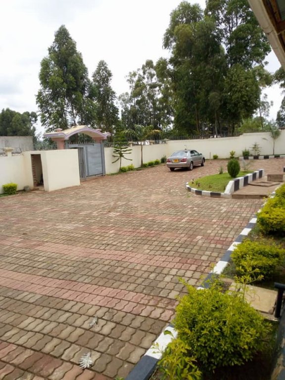 The Palm Lodge,,2.5 star