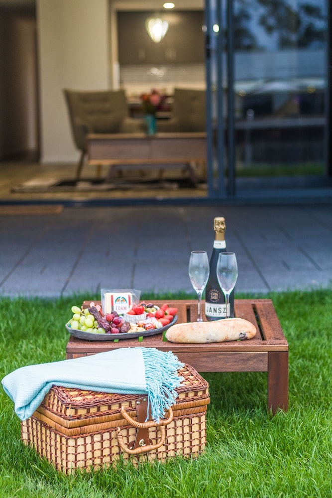 ulverstone waterfront apartments