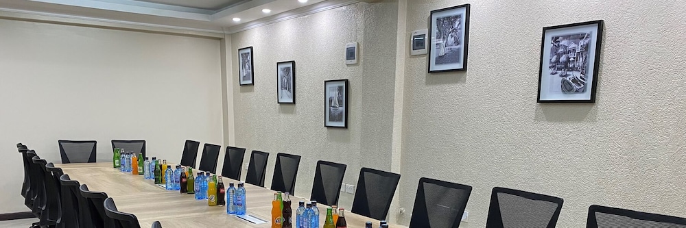 hemak suites