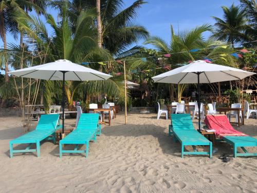 zhayas beach and cottages