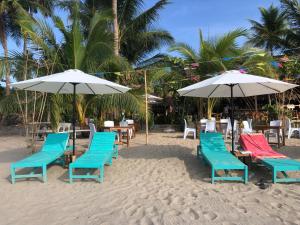 zhayas beach and cottages