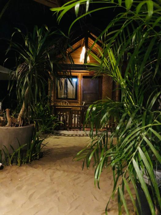 zhayas beach and cottages
