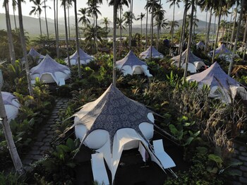 nacpan beach glamping