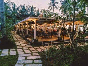 nacpan beach glamping
