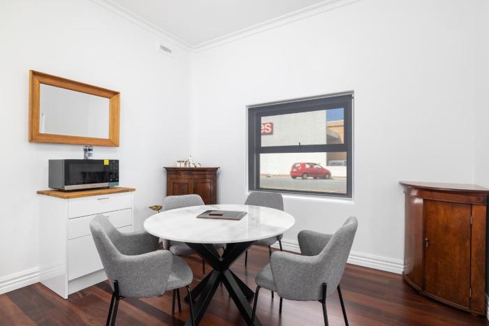 deco beach luxury apartments