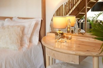 treedom villas and vardos