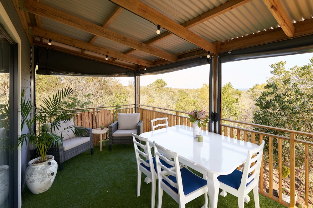 treedom villas and vardos