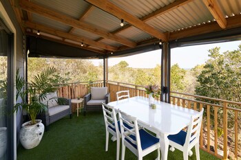 treedom villas and vardos