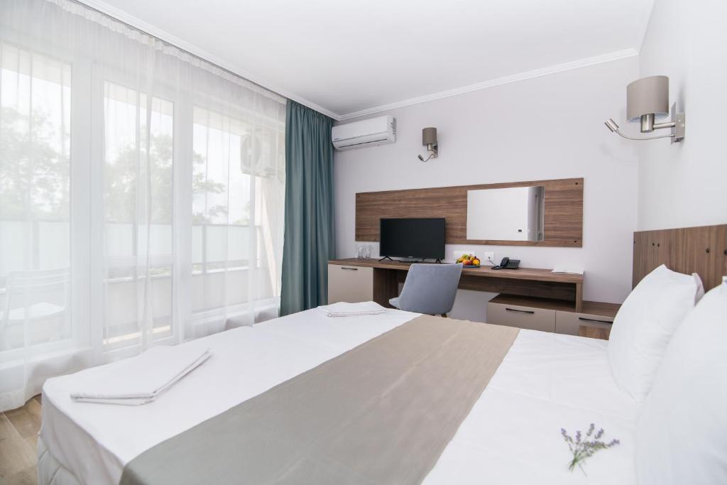 hotel cinema