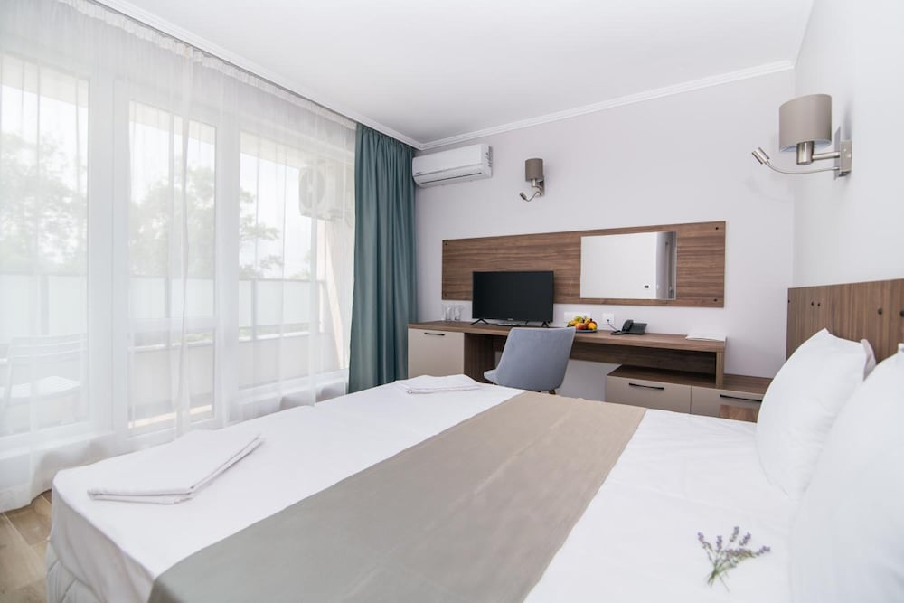 hotel cinema