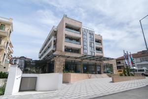 hotel cinema