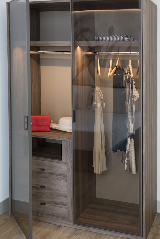 elys suites