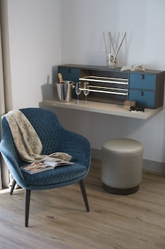 elys suites