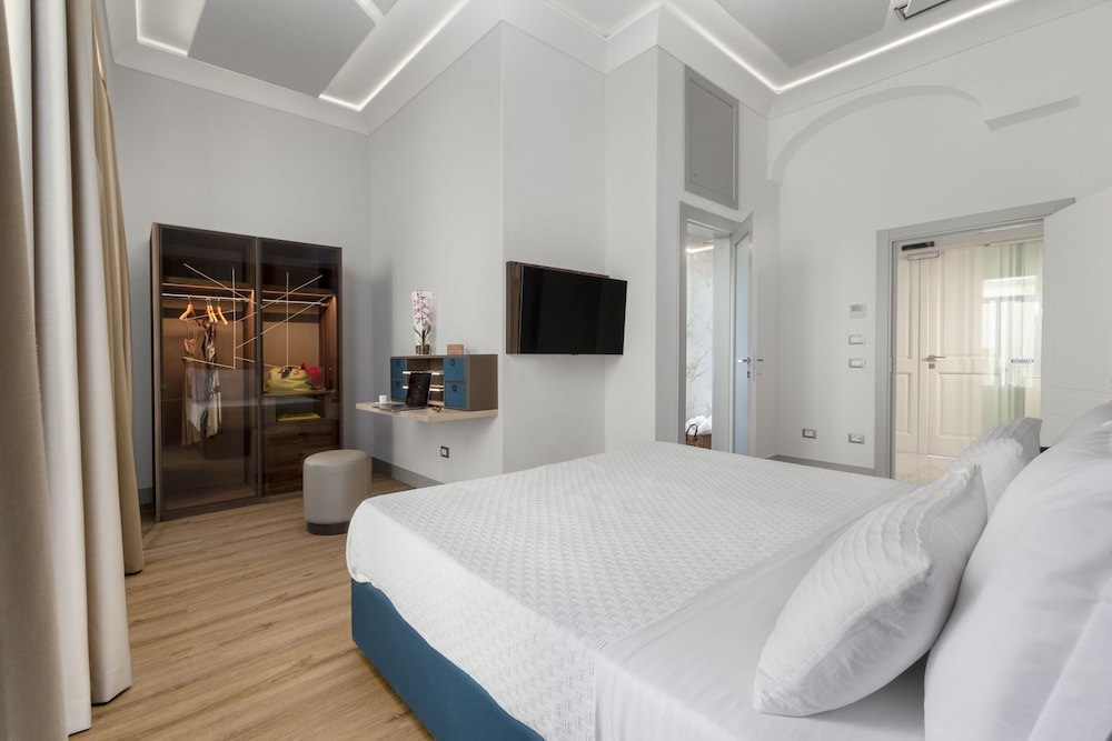 elys suites