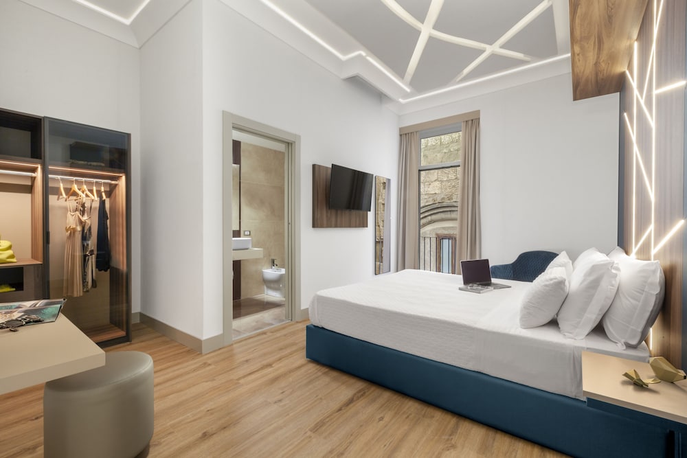 elys suites