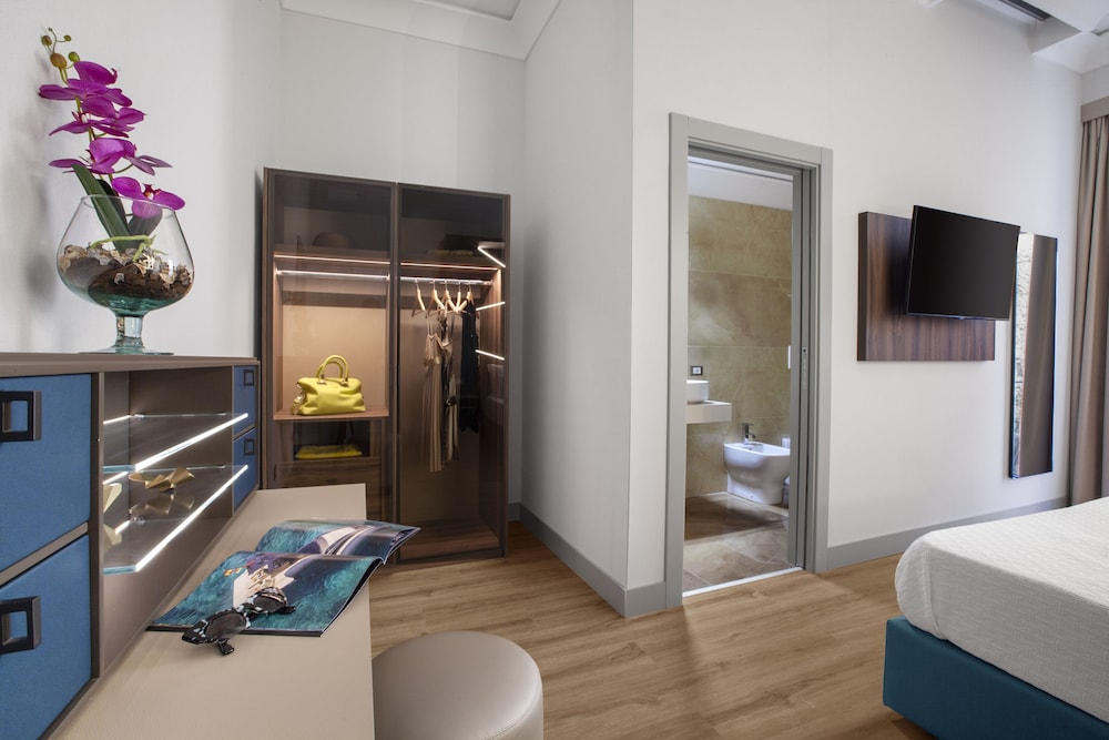 elys suites