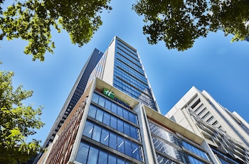 holiday inn express melbourne little collins an ihg hotel
