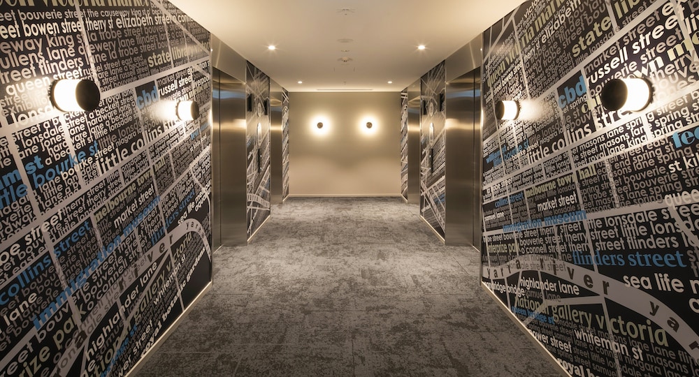 holiday inn express melbourne little collins an ihg hotel