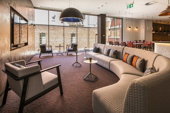 holiday inn express melbourne little collins an ihg hotel