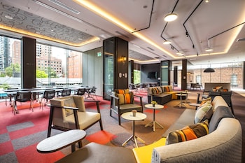 holiday inn express melbourne little collins an ihg hotel