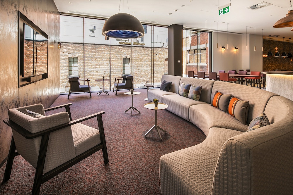 holiday inn express melbourne little collins an ihg hotel